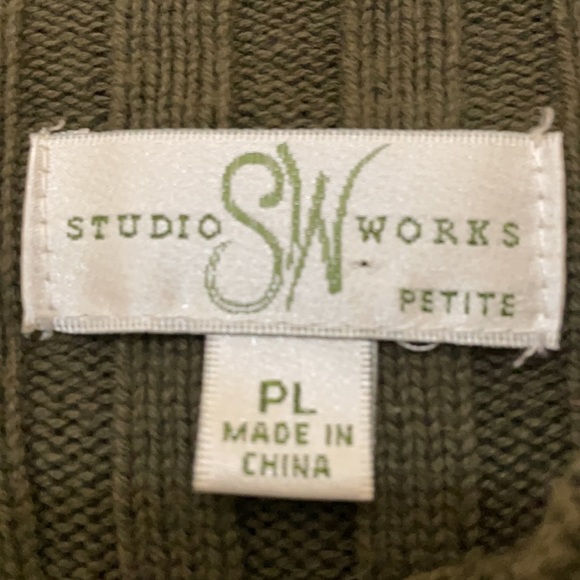 Studio Works  Olive Color Cotton Sweater Size Petite Large - Picture 2 of 6